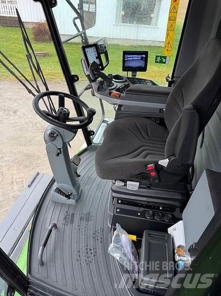 Fendt 5255L Зернозбиральні комбайни