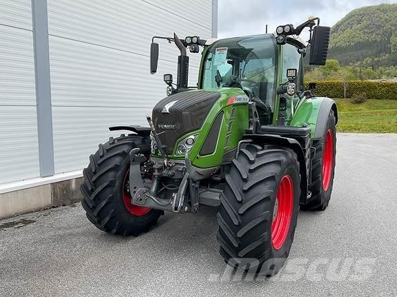 Fendt 718 Трактори