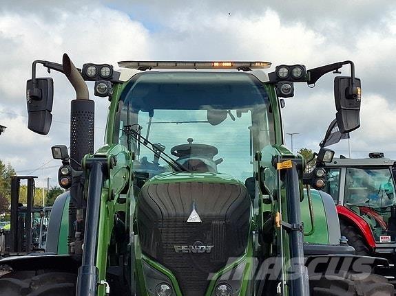 Fendt 720 Vario Трактори