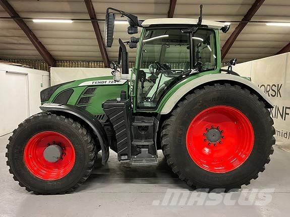 Fendt 724 Vario Трактори