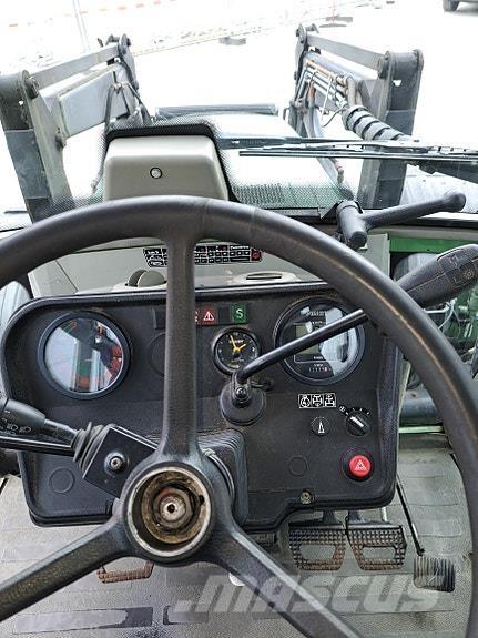 Fendt 828 Vario Трактори