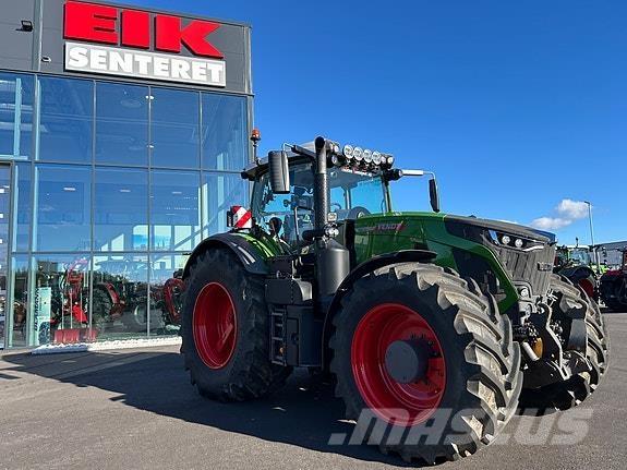 Fendt 942 Gen7 Трактори