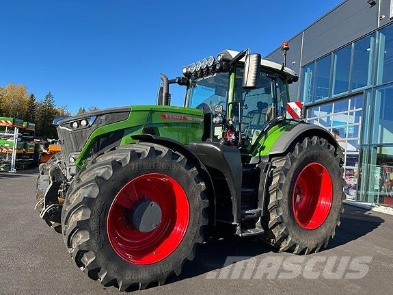 Fendt 942 Gen7 Трактори