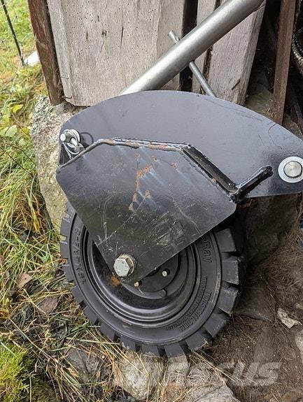 Globus 255 GTF Снігомітли