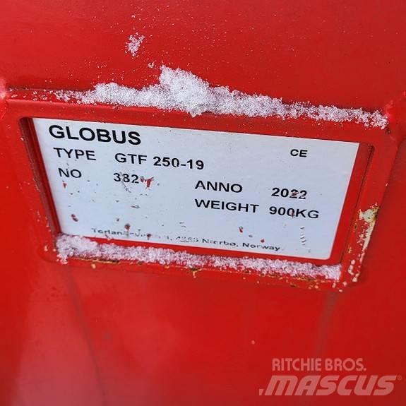 Globus GTF250 Снігомітли