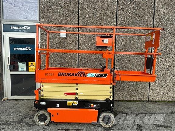 JLG 1932 ES 65387 Інші підйомники і платформи
