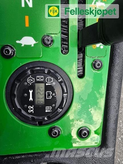 John Deere 1580 Комунальна техніка - Інші