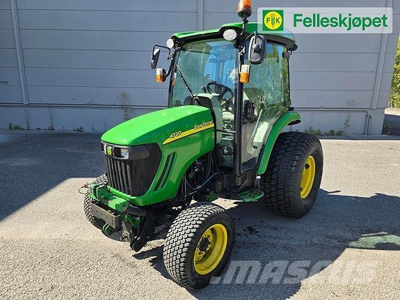 John Deere 4720 Трактори