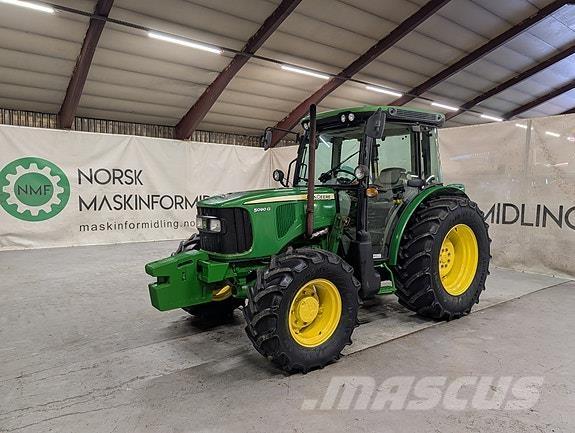 John Deere 5090G Трактори