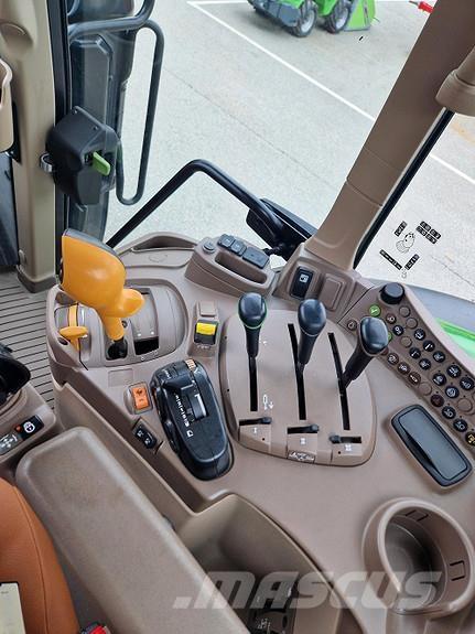 John Deere 6100M Трактори