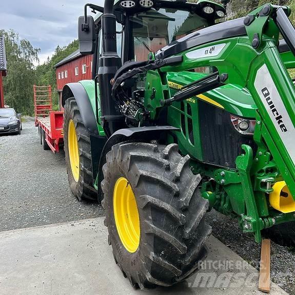 John Deere 6120M Трактори