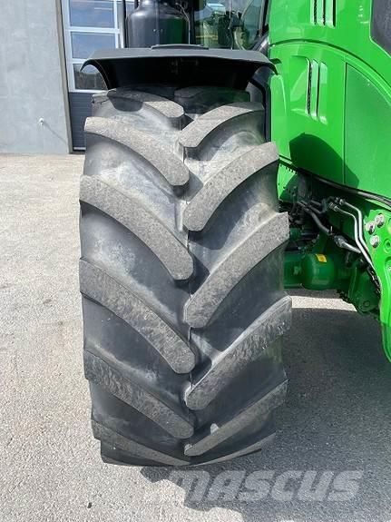 John Deere 6195R Трактори