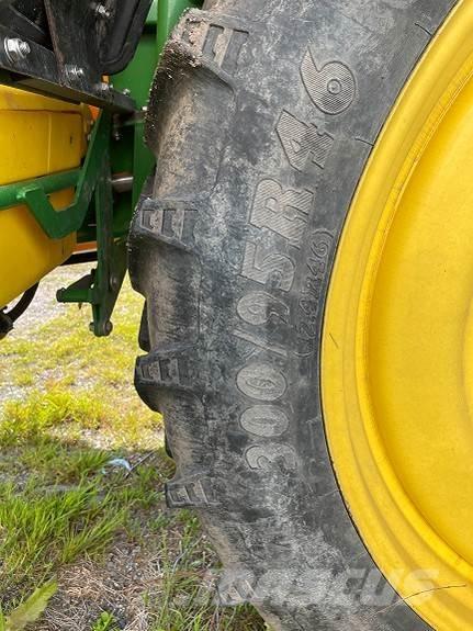 John Deere 740i Самохідні обприскувачі