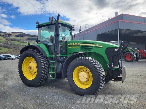 John Deere 7720 Трактори