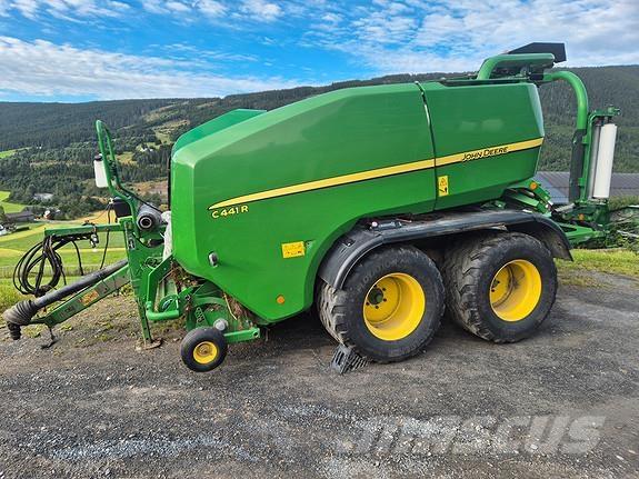 John Deere C441R Рулонні прес-підбирачі