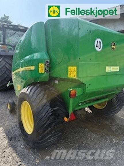 John Deere F440R Рулонні прес-підбирачі