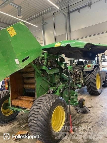 John Deere F441 Рулонні прес-підбирачі