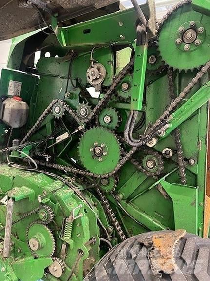 John Deere F441 Рулонні прес-підбирачі