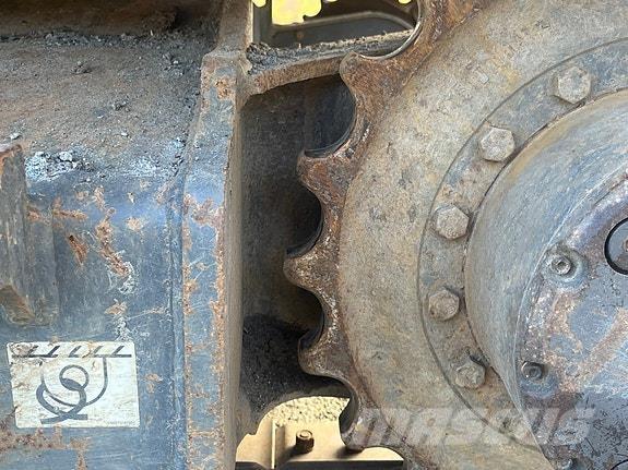 Kobelco SK75SR-7 Гусеничні екскаватори