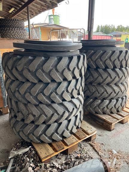 Kumho 10.00-20 Колеса