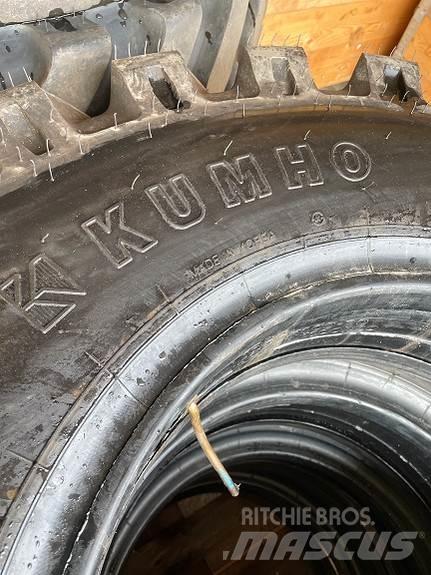 Kumho 10.00-20 Колеса