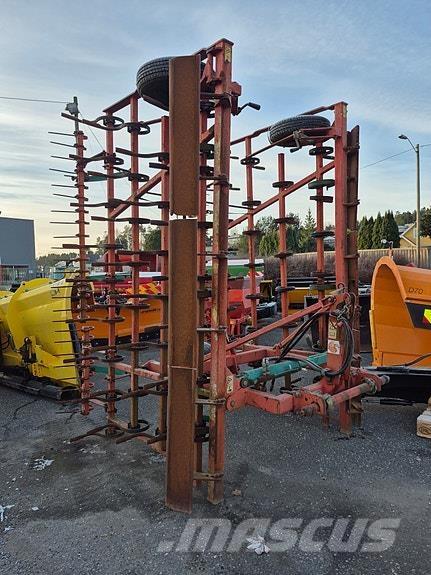 Kverneland  Інші землеоброблювальні машини і додаткове обладнання