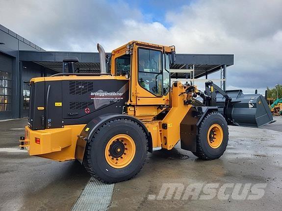 Ljungby  Фронтальні навантажувачі