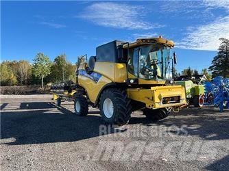 New Holland CX5080 Зернозбиральні комбайни