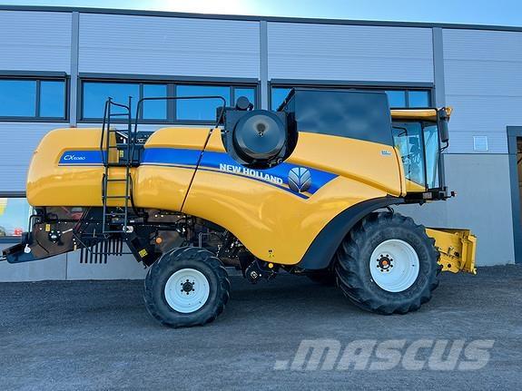 New Holland CX5080 Зернозбиральні комбайни