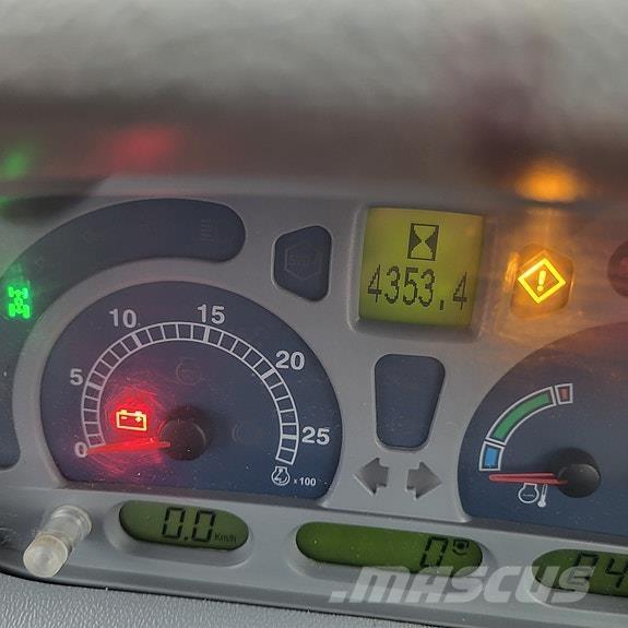 New Holland T6040 Трактори