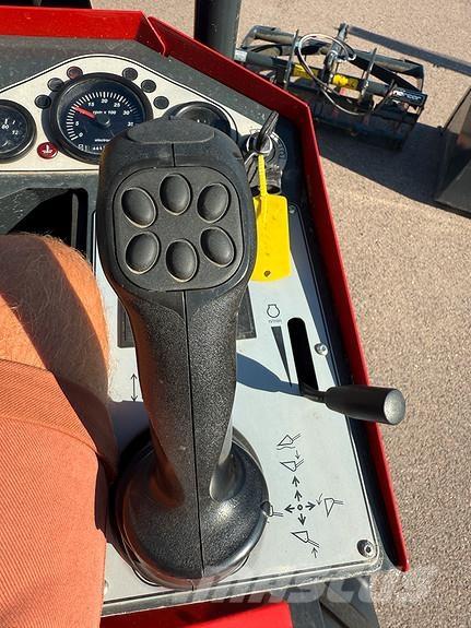 Norcar A7035 Міні-навантажувачі