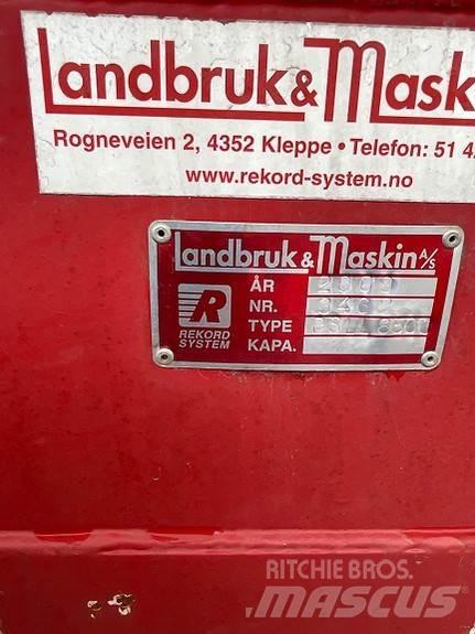 Rekord 8500 Розсіювачі гною