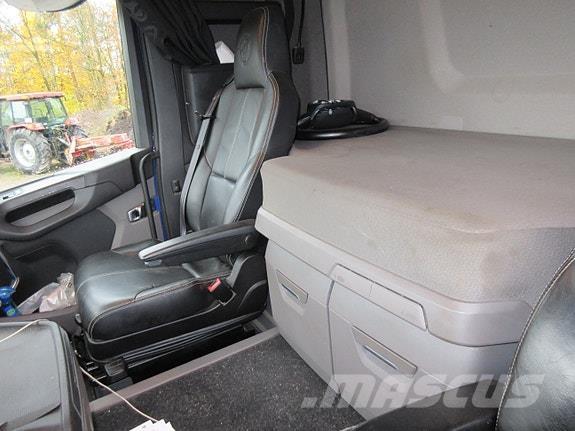 Scania R500 8x4*4 Контейнеровози