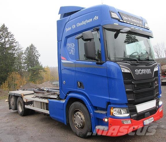 Scania R520 6x2*4 Контейнеровози