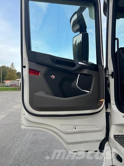 Scania R660 Фургони