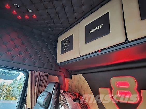 Scania S650A6X2NB Тягачі