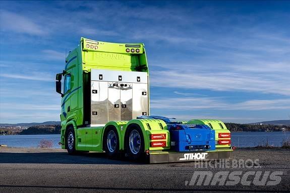 Scania S660A6x4NB Тягачі