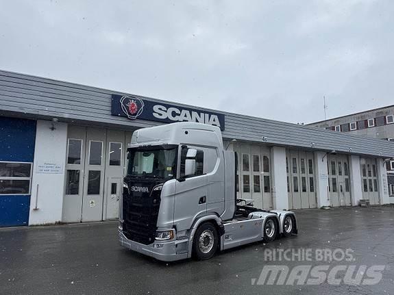 Scania S770 A6x4NB Тягачі
