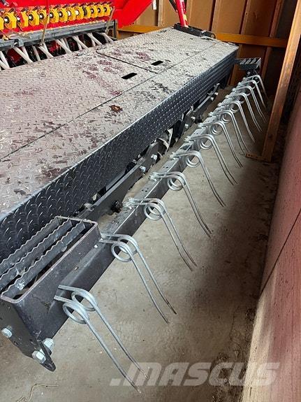 Simulta 3000ST Розсіювач мінеральних добрив