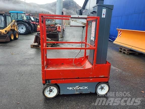 SkyJack SJ16 Інші підйомники і платформи
