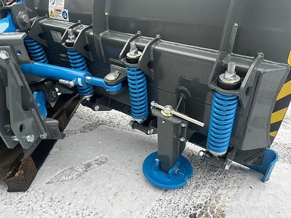 Snowek N360 Снігоочищувальні ножі та плуги