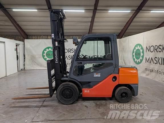 Toyota 52-8FDJF35 Дизельні навантажувачі