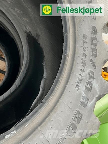 Trelleborg TM1060 Трактори