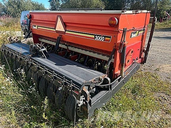 Tume HKL 3000 Розсіювач мінеральних добрив