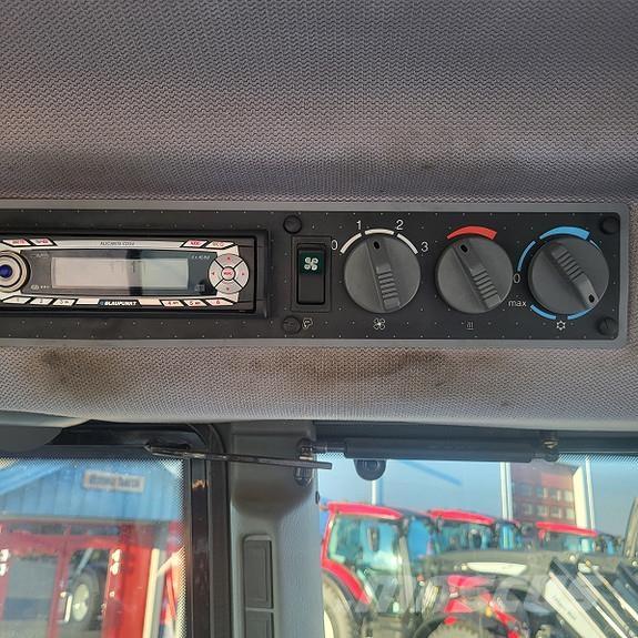 Valtra 6550 Трактори