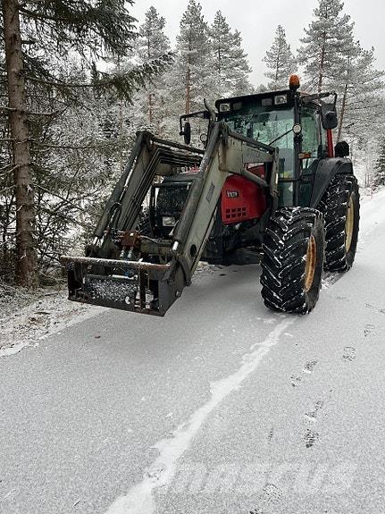 Valtra 6750-4 Трактори