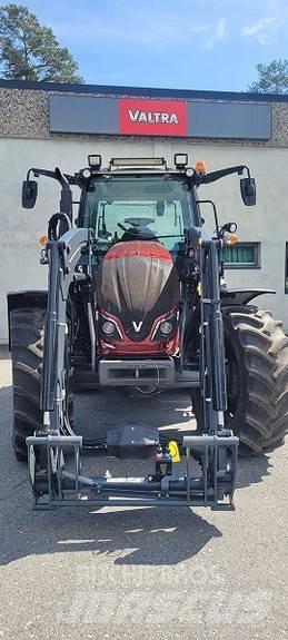 Valtra A114 Трактори