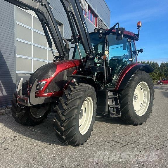 Valtra A115 Трактори