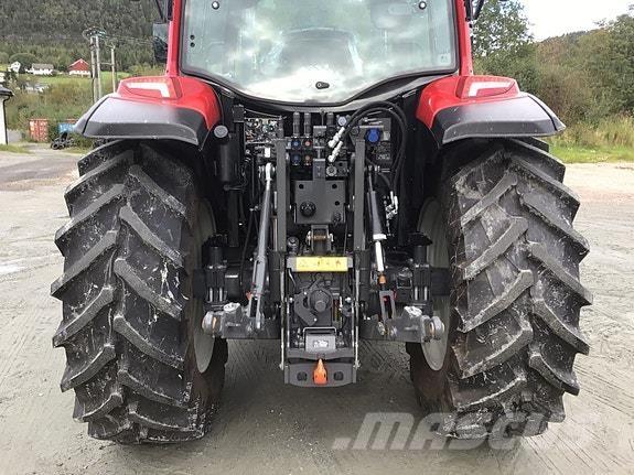 Valtra A95 Трактори