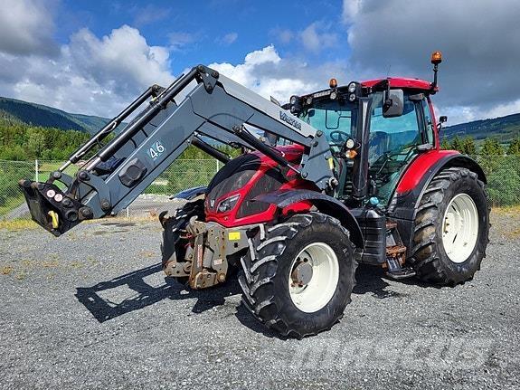 Valtra N 104 H5 Трактори